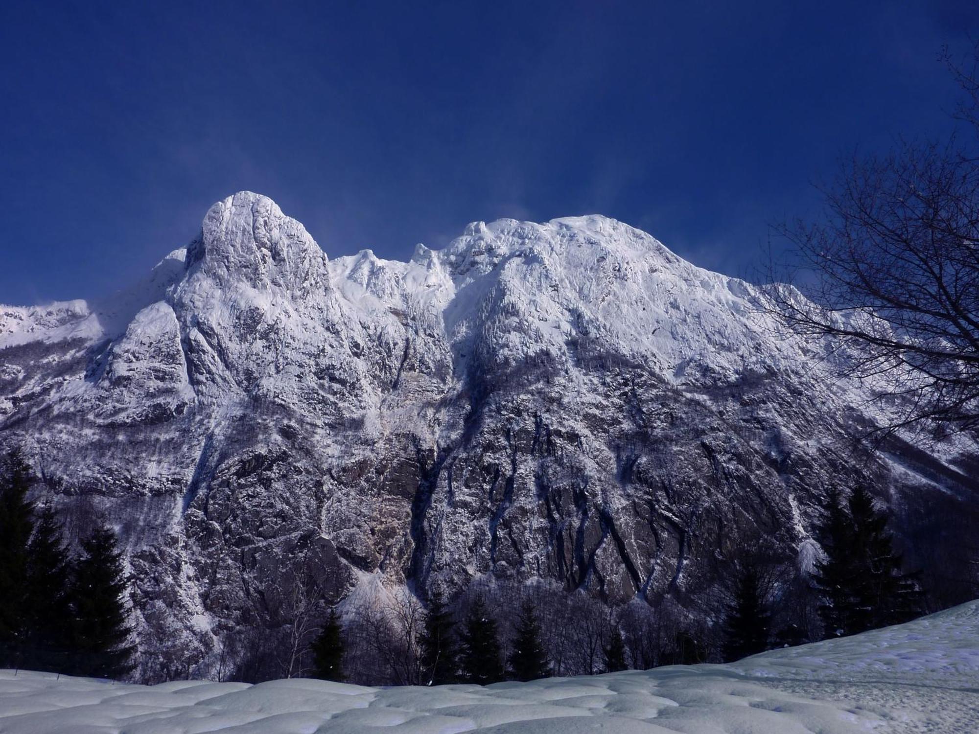 La Marmote Albergo Diffuso Di Paluzza Faas Luaran gambar